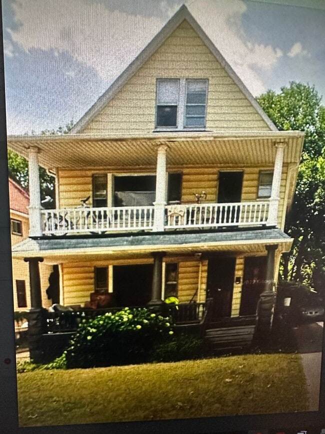 property at 10022 Parkgate Ave