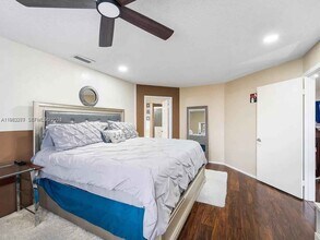 1431 SW 87th Way in Pembroke Pines, FL - Building Photo - Building Photo