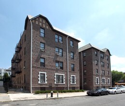 579 61st St in Brooklyn, NY - Building Photo - Building Photo