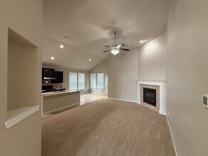 11325 SW 33rd Terrace in Yukon, OK - Building Photo - Building Photo