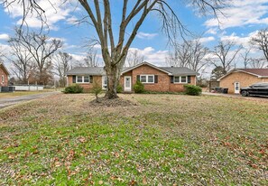 134 Dave Dr in Clarksville, TN - Building Photo