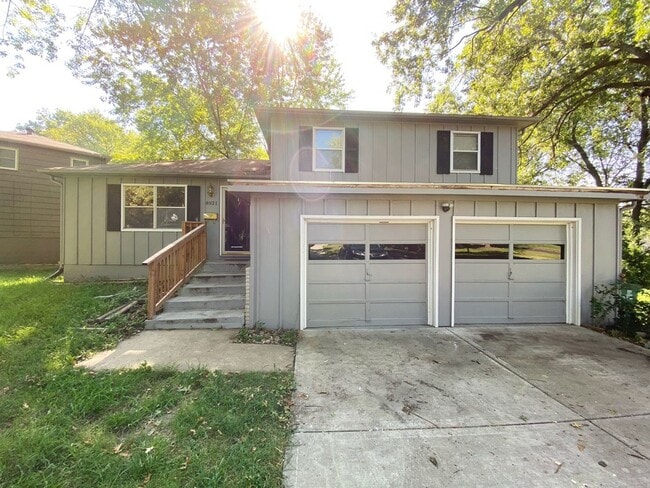 property at 8921 W 98th Terrace