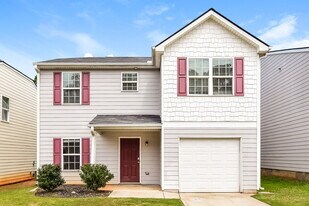 329 Freeman Cir in Villa Rica, GA - Building Photo