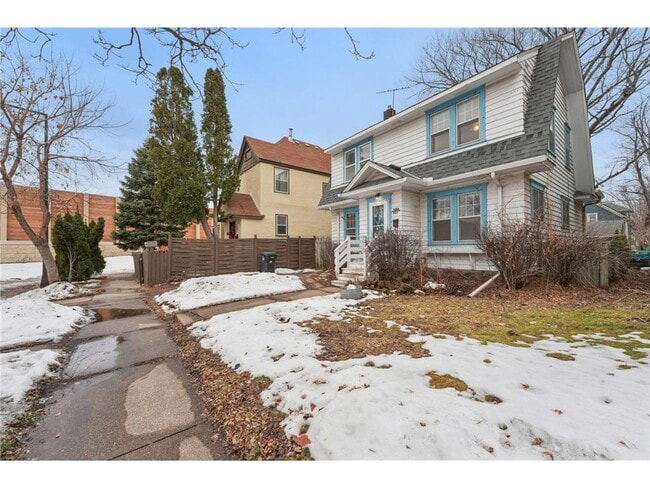 661 Surrey Ave E in St. Paul, MN - Building Photo - Building Photo