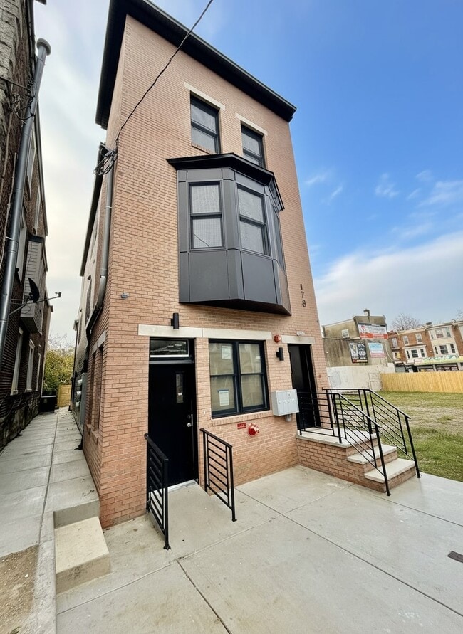 property at 178 W Seymour St