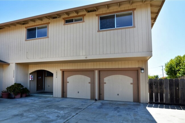 property at 18854-18858 Eisenhower St