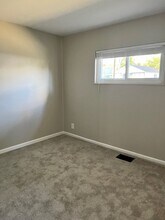 3271 Rinda Ln in Cincinnati, OH - Building Photo - Building Photo