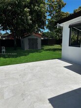 801 NW 35th Ave in Miami, FL - Building Photo - Building Photo