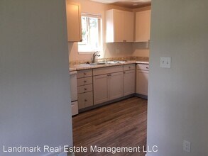 2319 Wilson Ave in Bellingham, WA - Foto de edificio - Building Photo