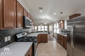 2559 Elm Crossing Trail in Spring, TX - Foto de edificio - Building Photo