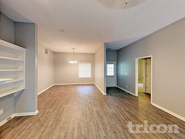 105 Peach Pointe Dr in Mcdonough, GA - Foto de edificio - Building Photo