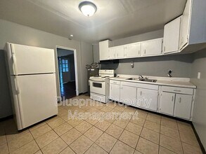 450 4th Thomas St in Birmingham, AL - Building Photo - Building Photo
