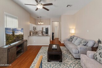 927 W Wendy Way in Gilbert, AZ - Building Photo - Building Photo