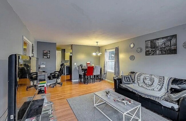 3514 Magnum Dr in Hermitage, TN - Foto de edificio - Building Photo