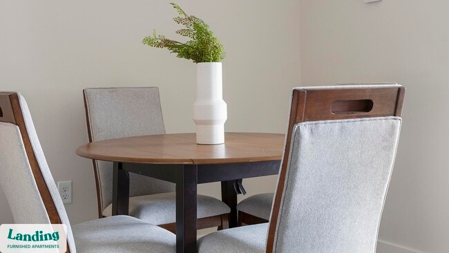 2 Trl Run in Vernon, CT - Foto de edificio - Building Photo