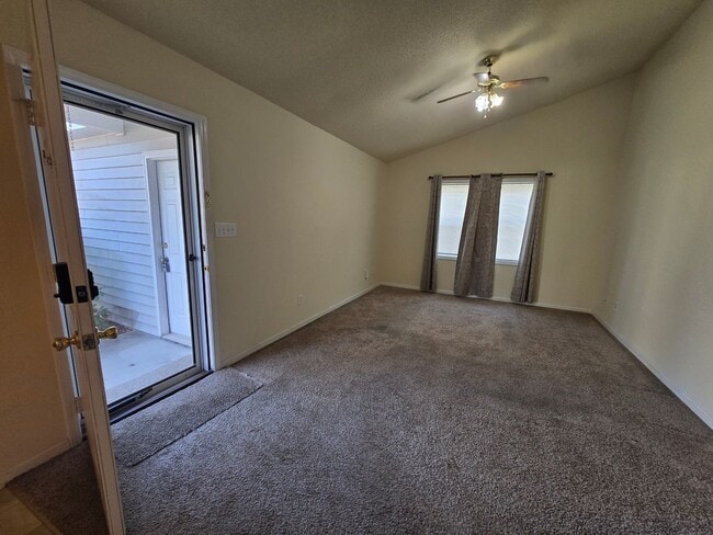 207 Oakwood Ln in Elizabeth City, NC - Building Photo - Building Photo