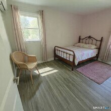 27 Paper Mill Rd in New Milford, CT - Building Photo - Building Photo