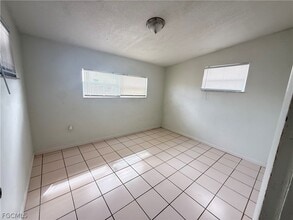 21422 Kenyon Ave in Port Charlotte, FL - Building Photo - Building Photo