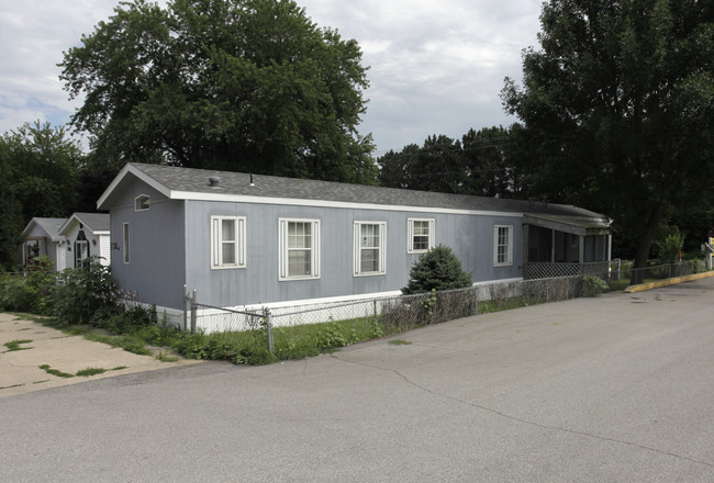 Country Estates Mobile Home Park in Blair, NE - Building Photo - Building Photo