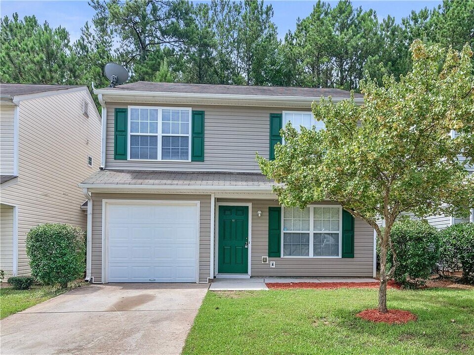 235 London Dr in Mcdonough, GA - Building Photo