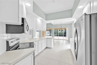 3000 Ellice Way in Naples, FL - Building Photo - Building Photo