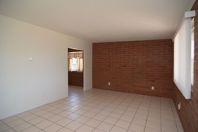 1652 W Ontario St in Tucson, AZ - Building Photo - Building Photo