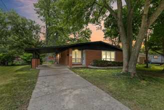 506 N 44th St in Belleville, IL - Building Photo - Building Photo