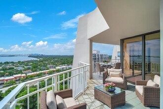 1000 Quayside Ter, Unit # TS-10 in Miami, FL - Building Photo - Building Photo