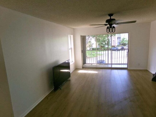 13750 Oneida Dr in Delray Beach, FL - Building Photo - Building Photo