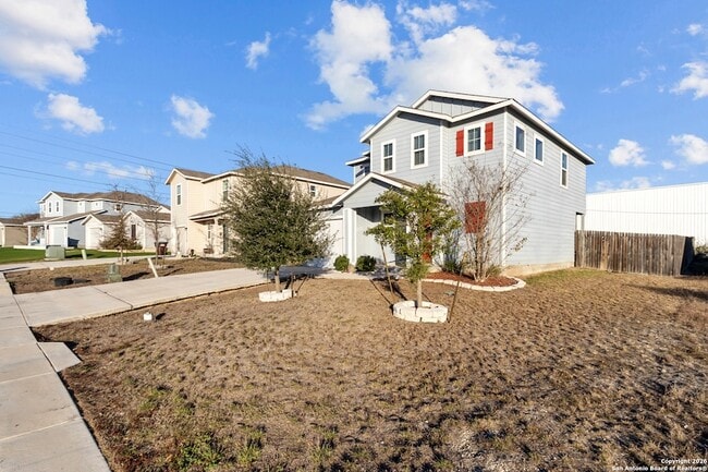 4106 Winterfell Pass in Converse, TX - Building Photo - Building Photo