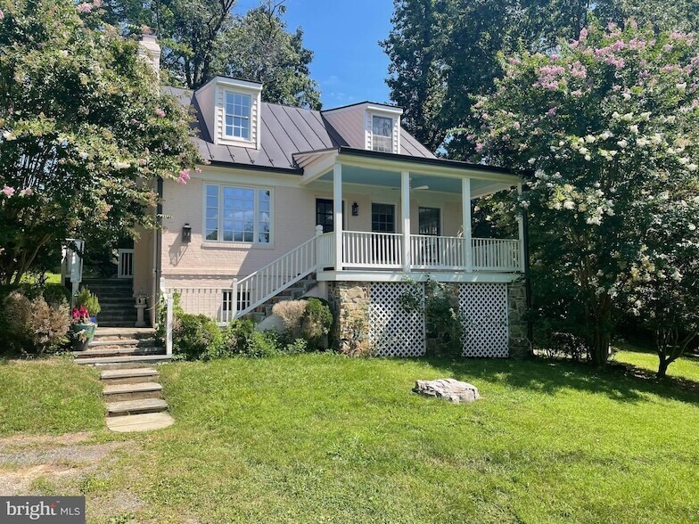 38103 Homestead Farm Ln in Middleburg, VA - Building Photo