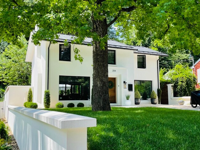 property at 204 Datura Dr