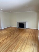 1283 Heatherstone Way in Sunnyvale, CA - Building Photo - Building Photo