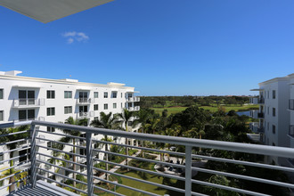 10X Boca Raton in Boca Raton, FL - Foto de edificio - Building Photo