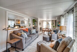 4876 Railroad Ave in Moclips, WA - Building Photo