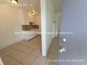 3303 Pioneer Dr in Bakersfield, CA - Building Photo - Building Photo