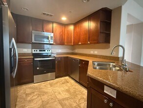 600 S Abel St in Milpitas, CA - Building Photo - Building Photo