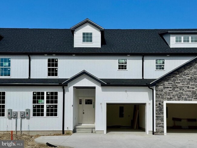 property at 7 Valhalla Ct