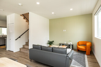 1743 Armacost Ave in Los Angeles, CA - Building Photo - Interior Photo