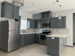 904 E la Cantera Ave in McAllen, TX - Building Photo - Building Photo