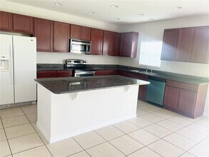 3871 Gulf Shore Cir in Kissimmee, FL - Building Photo - Building Photo