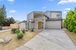 2613 Willo Ln in Costa Mesa, CA - Building Photo