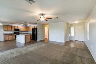 898 W Calle Arroyo Norte in Green Valley, AZ - Building Photo - Building Photo