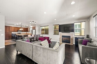 1323 Canon Perdido St in Chula Vista, CA - Building Photo - Building Photo