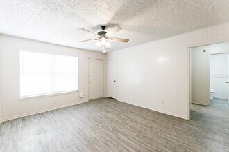 5722 Brownfield Dr in Lubbock, TX - Building Photo - Building Photo