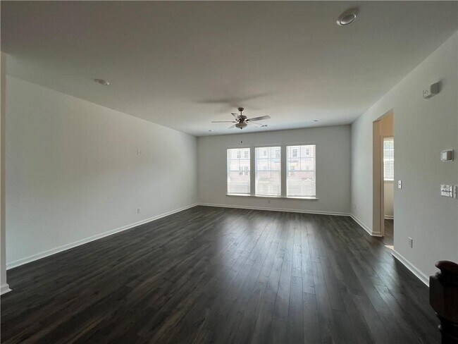 3188 Esatham Run Dr in Dacula, GA - Foto de edificio - Building Photo