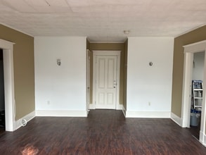 1319 Union St-Unit -D in Schenectady, NY - Building Photo - Building Photo