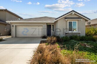 1074 Osprey Dr in Lathrop, CA - Building Photo - Building Photo