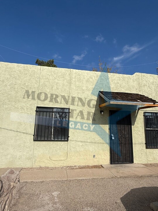 2325 College St in Las Cruces, NM - Building Photo