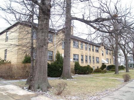 Lakeshore Apartments in Euclid, OH - Building Photo - Building Photo